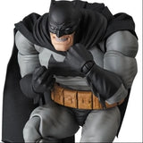 【再販】MAFEX BATMAN(The Dark Knight Returns)《26年11月預定》 日版 全數$438 / *免運費   店取pt:10 / 26年11月2日*該產品有可能因供應商派貨不足而未能提供