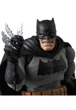 【再販】MAFEX BATMAN(The Dark Knight Returns)《26年11月預定》 日版 全數$438 / *免運費   店取pt:10 / 26年11月2日*該產品有可能因供應商派貨不足而未能提供