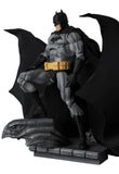 【再販】MAFEX BATMAN HUSH BLACK Ver.《25年11月預定》 日版 全數$448 / *免運費   店取pt:10 / 25年10月24日