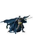 MAFEX BATMAN DAMAGE Ver.(BATMAN: HUSH Ver.)《26年9月預定》 日版 全數$628 / *免運費   店取pt:10 / 25年12月15日