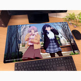 グリッドマン ユニバース 描き下ろしラバーマット 宝多六花&新条アカネ/冬デート(橡膠枱墊)※不設寄送《25年7月預定》 4571608508343