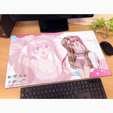 紫雲寺家の子供たち 描き下ろしラバーマット 紫雲寺謳華/ルームウェア(橡膠枱墊)※不設寄送《26年6月預定》 日版 全數$298 / ※不設寄送 / 26年3月23日