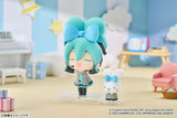 初音ミク×シナモロール デフォルメフィギュア※不設寄送《26年7月預定》 行版 全數$220 / ※不設寄送 / 26年1月5日