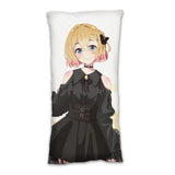 彼女、お借りします 描き下ろしロングクッションカバー 七海麻美/ゴシック風デート服(枕頭套)※不連枕芯 ※不設寄送《24年9月預定》 4582651502431