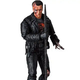 MAFEX T-800 (T2：BATTLE DAMAGE Ver.)《23年8月預定》 4530956471914